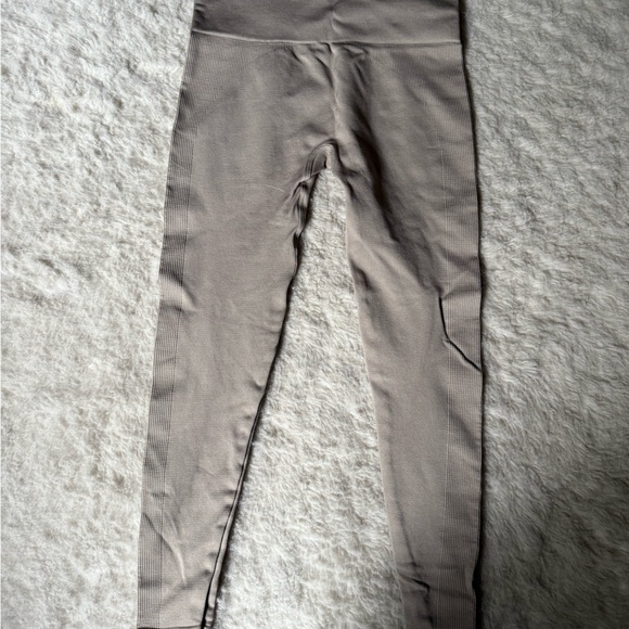 Matching Set - Set Active - Picture 4 of 5